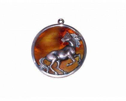 Брелок "Лошадь" из янтаря HDbrel-horse